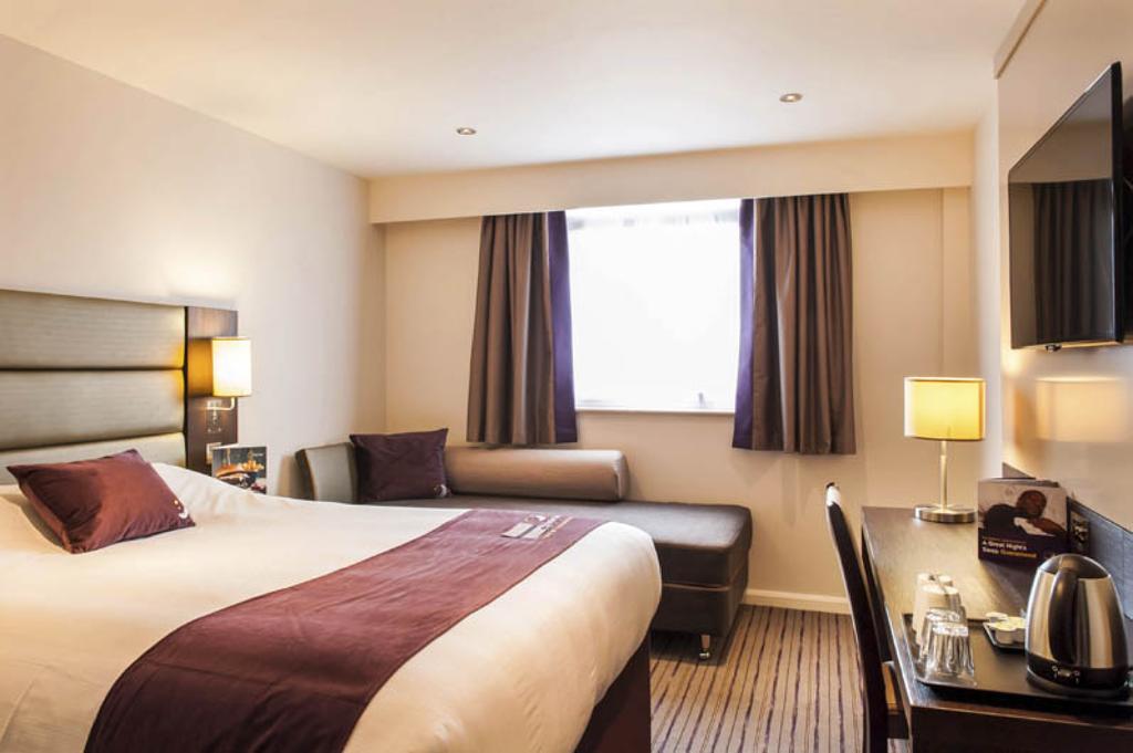 Premier Inn Barrow In Furness Eksteriør billede