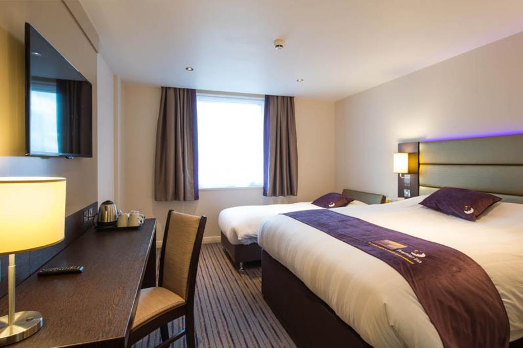 Premier Inn Barrow In Furness Eksteriør billede