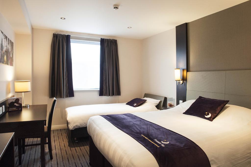 Premier Inn Barrow In Furness Værelse billede