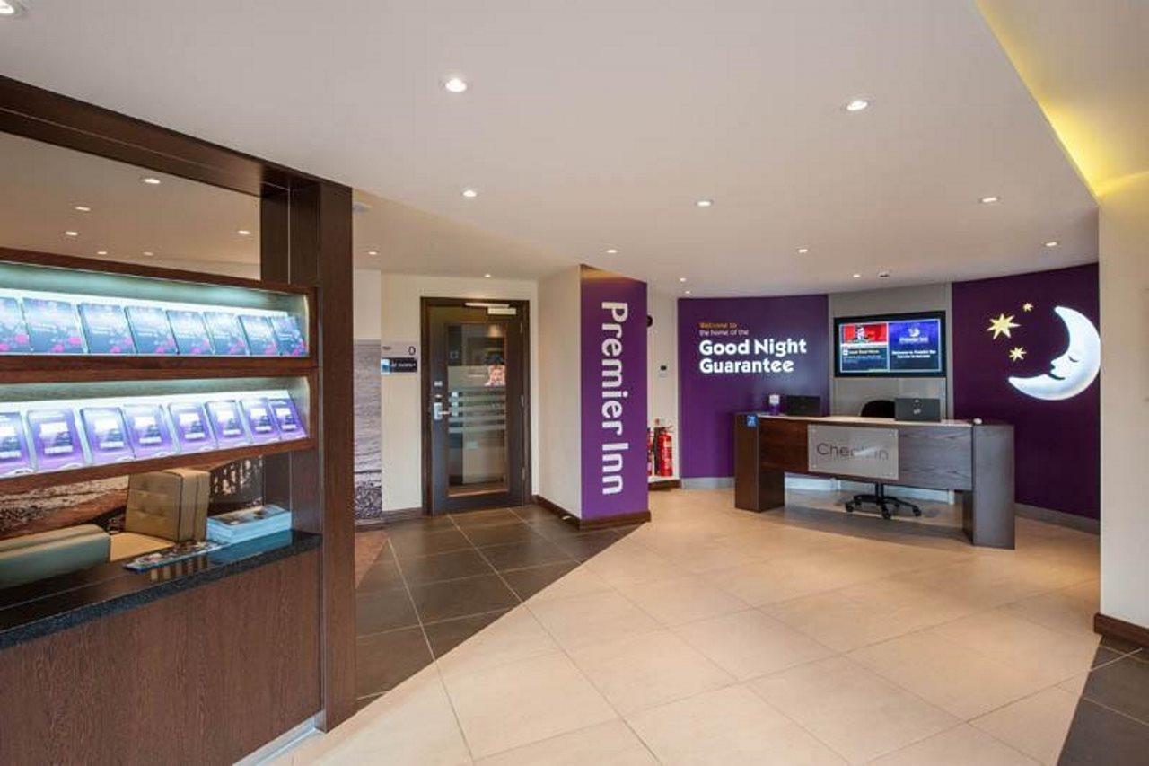 Premier Inn Barrow In Furness Eksteriør billede
