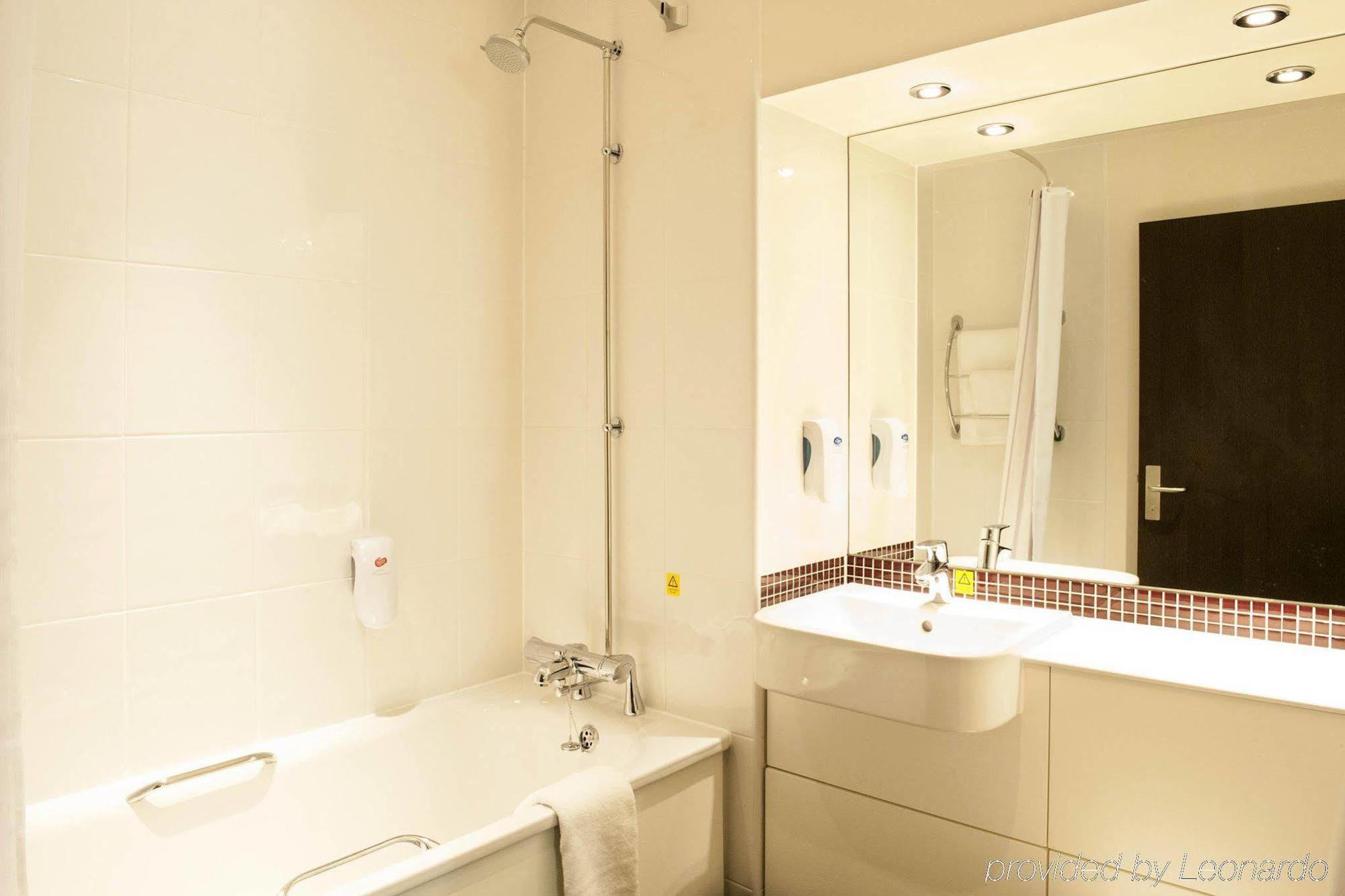 Premier Inn Barrow In Furness Eksteriør billede